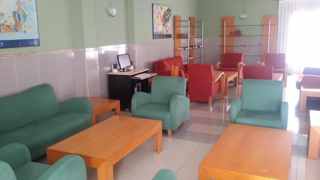 Hotel Alameda Villaviciosa  Εξωτερικό φωτογραφία
