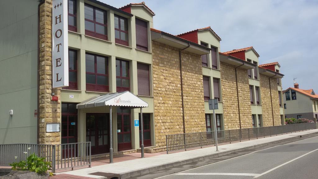 Hotel Alameda Villaviciosa  Εξωτερικό φωτογραφία