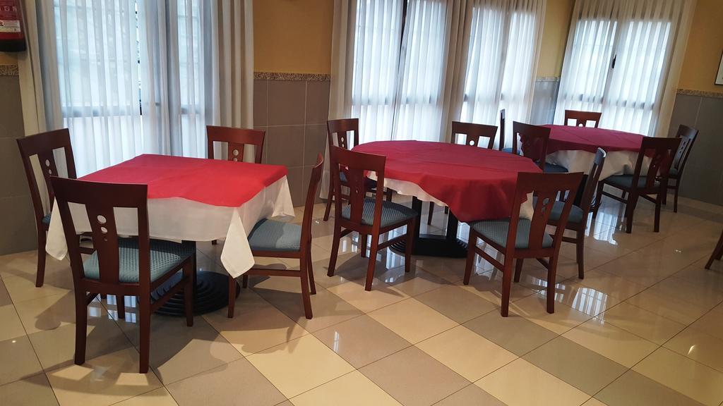 Hotel Alameda Villaviciosa  Εξωτερικό φωτογραφία